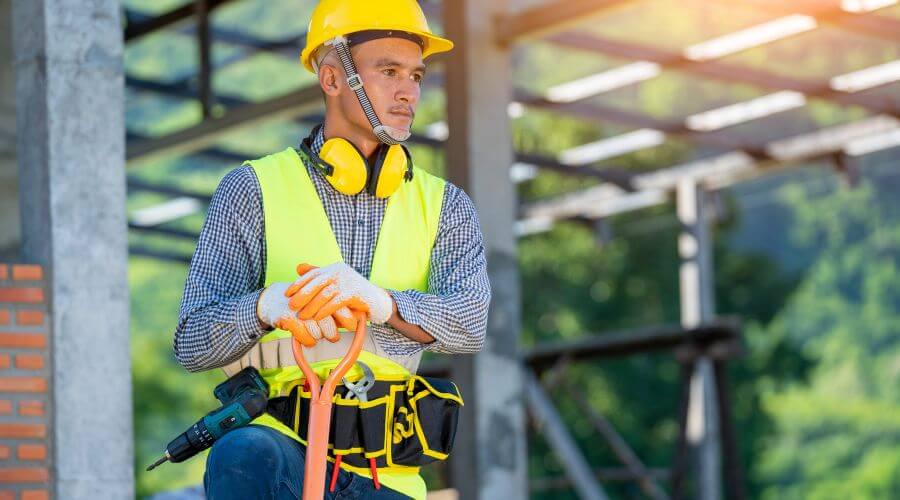 Professional gutter cleaning in Luzerne, MI